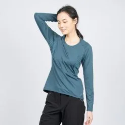 Quechua Camiseta De Montaña Y Trekking Manga Larga Mujer MH550 Gris -CAMINAR comercio camiseta de montaa y trekking manga larga mujer mh550 gris 2